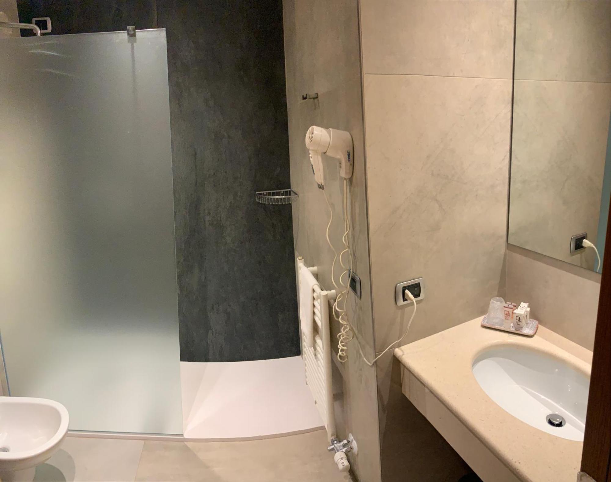 Hotel Corte Quadri Лониго Экстерьер фото