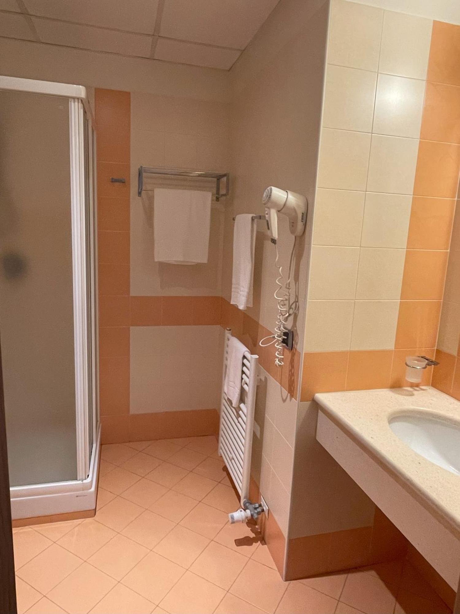 Hotel Corte Quadri Лониго Экстерьер фото
