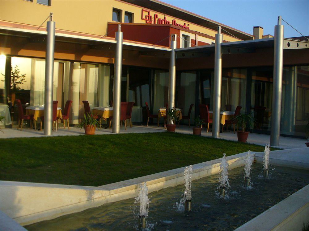 Hotel Corte Quadri Лониго Экстерьер фото